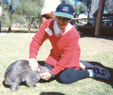 Shelly Plays with a Wombat in Australia !!